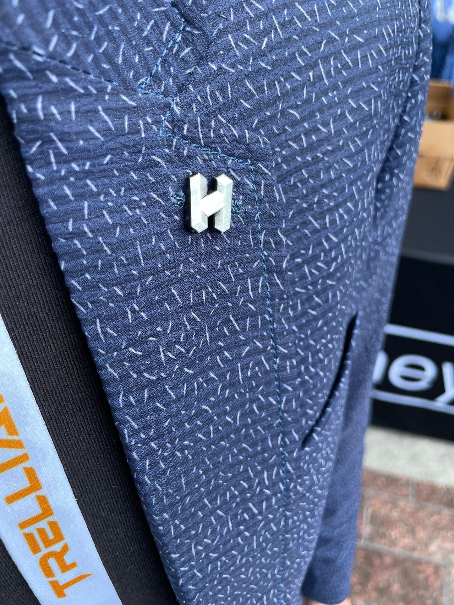 Handshake HNS Lapel Pin ๐ค